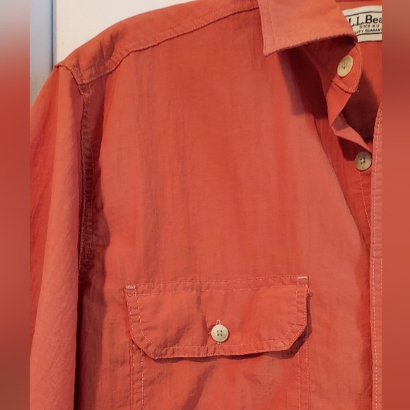 LL Bean Mens Nylon Polyester Orange Short Sleeve Button Up Camp Shirt Med OVU10 - Picture 2 of 12